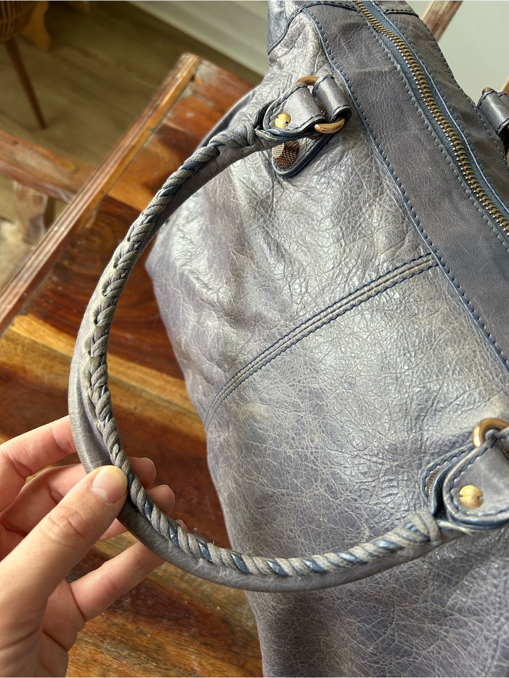 Balenciaga Jacynthe Giant 12 Rosegold Arena Weekender Bag - Picture 8 of 16